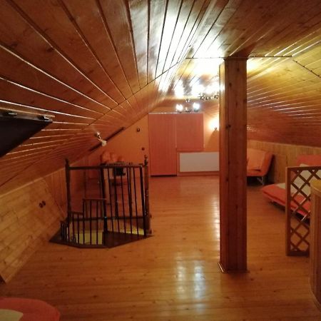 Casa De Vacanta Paraul Rece Exteriör bild