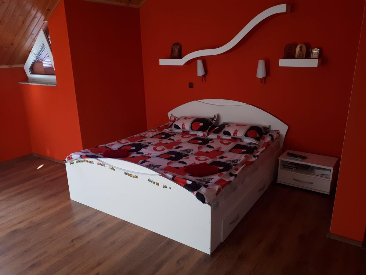 Casa De Vacanta Paraul Rece Exteriör bild