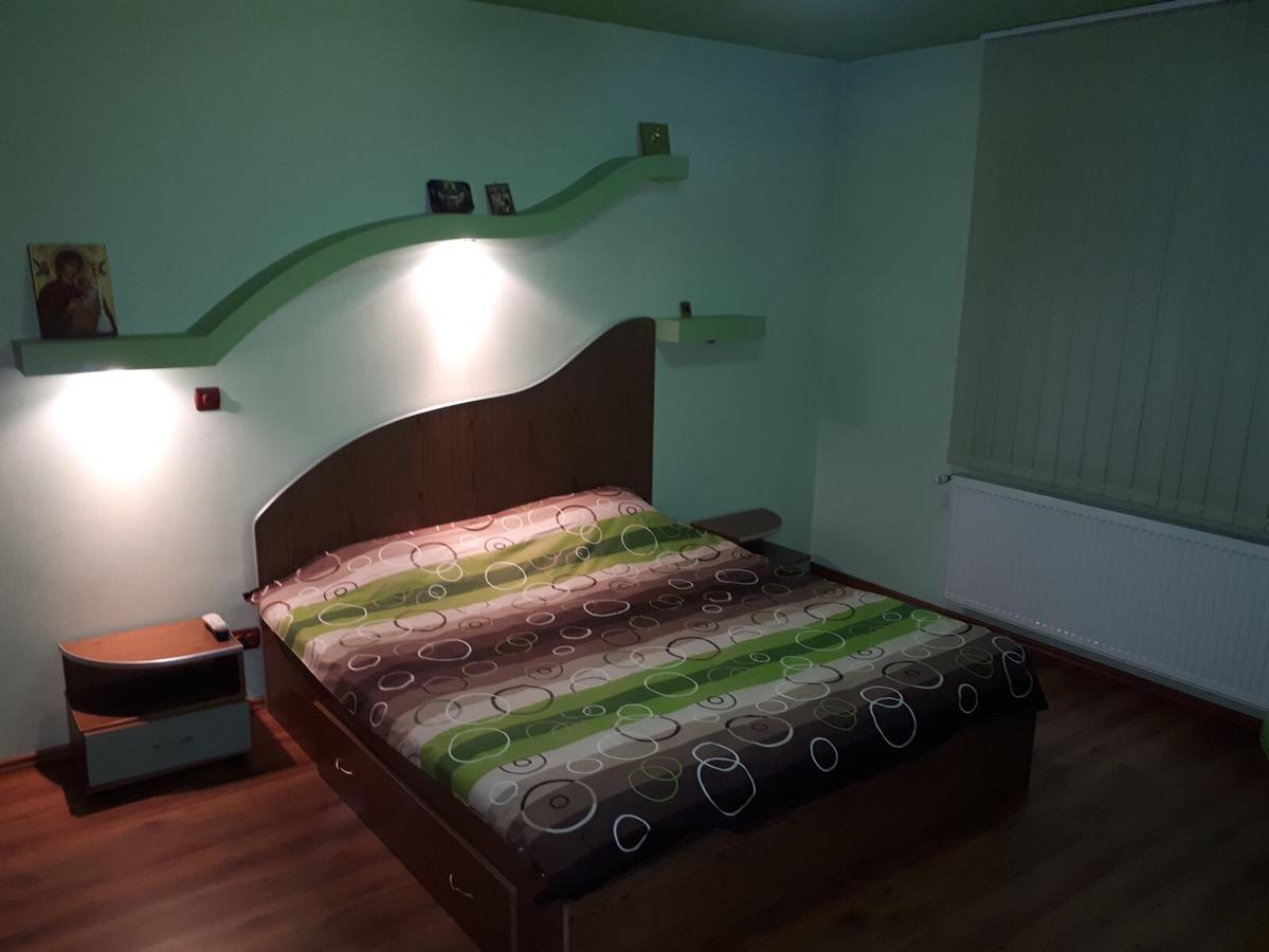 Casa De Vacanta Paraul Rece Exteriör bild